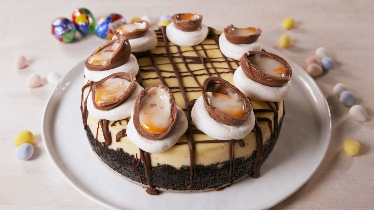 delish-cadbury-egg-cheesecake-still002-1521650905.jpg