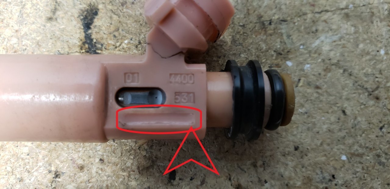 Denso4400-injector.jpg