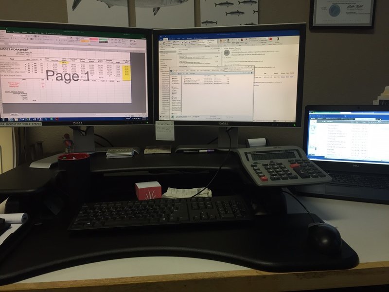 desk.jpg