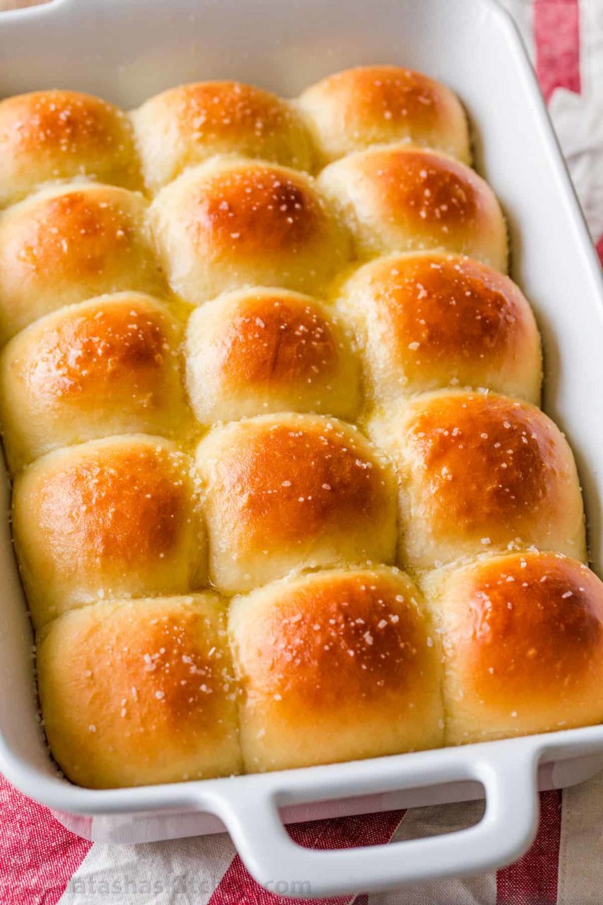 Dinner-Rolls-2.jpg