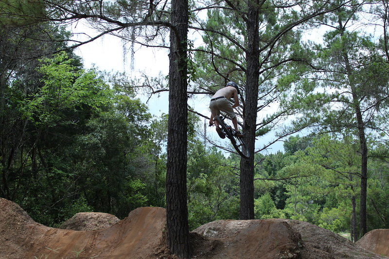dirt jump 2.jpg