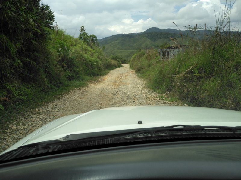 dirt road.jpg