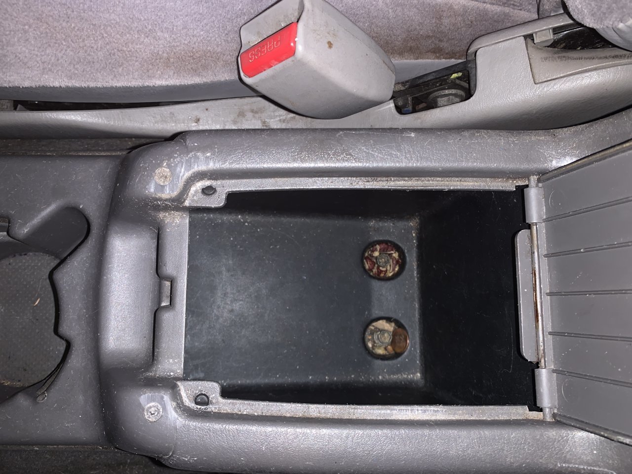 Dirty center console 4.jpg