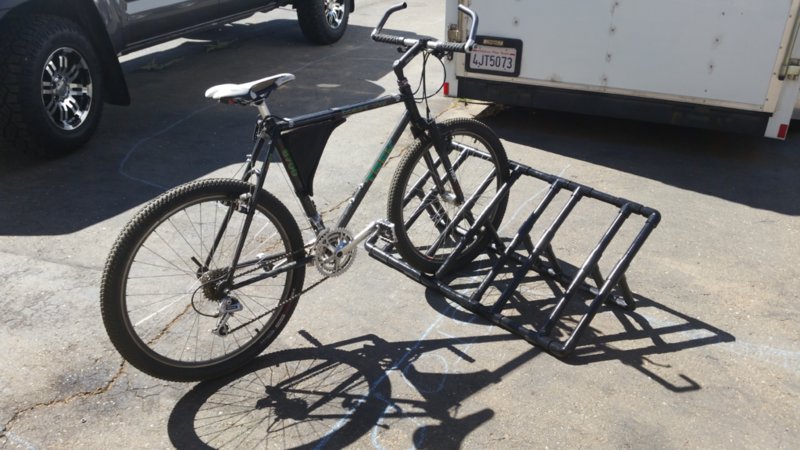 DIY bike rack- 1.jpg