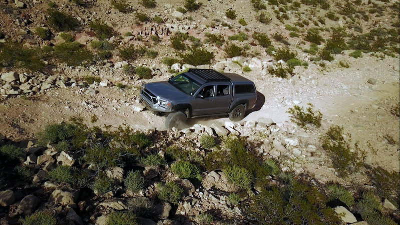 DJI_0153.MP4_snapshot_01.34_[2017.04.11_00.48.jpg