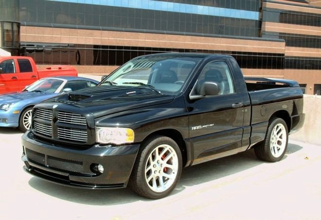 Dodge.2004.Ram.SRT-10.02.jpg
