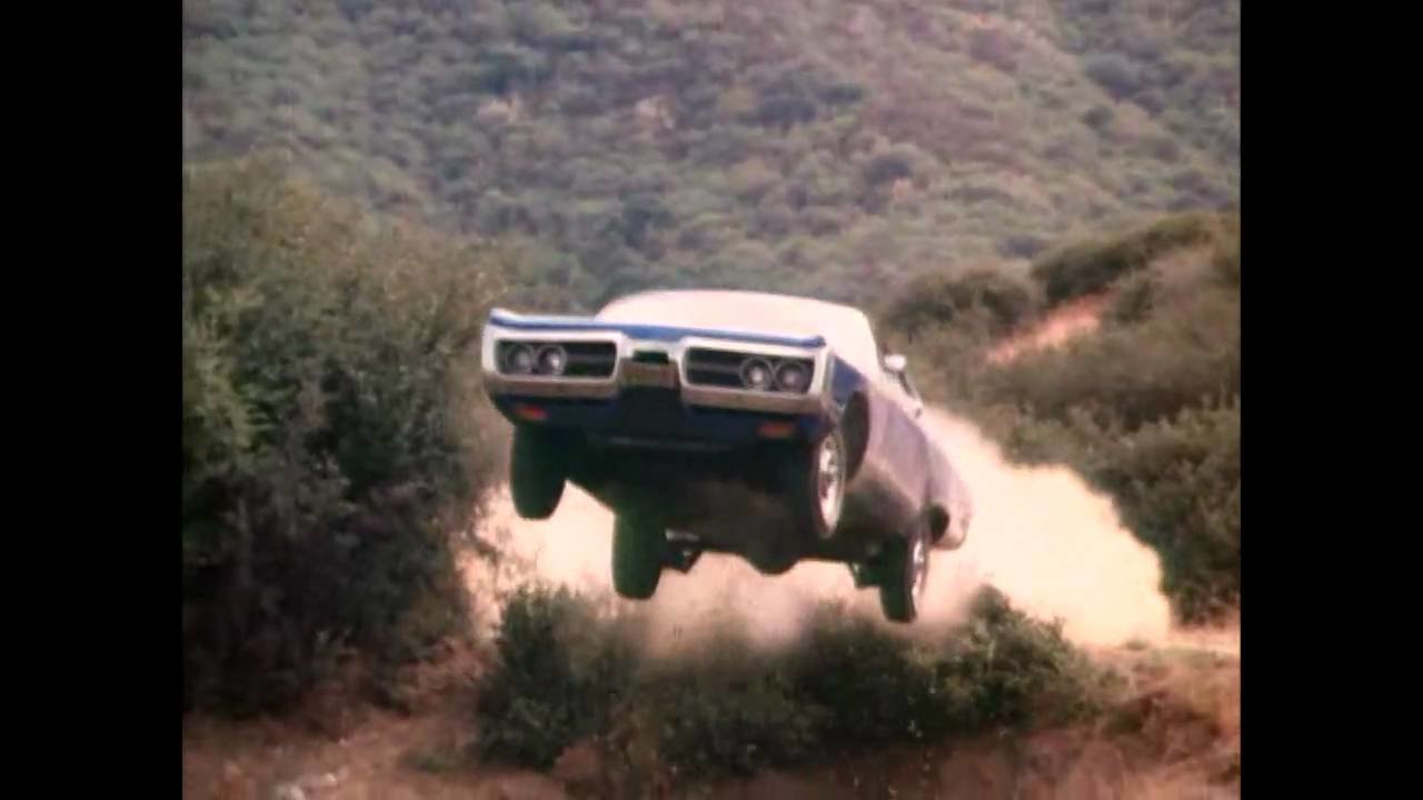 Dodge Polara Jump.jpg