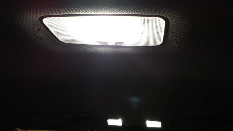 Dome_light_LED.jpg