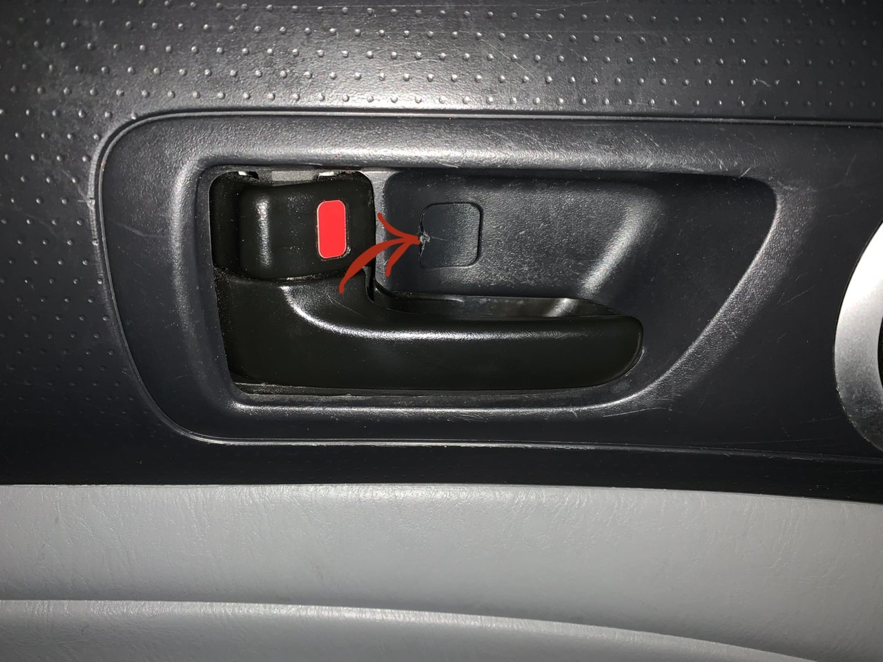 door handle screw.jpg