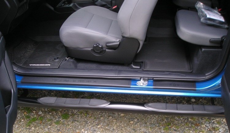 DoorSill3_691152c46d9a5c871fb651cf0bf2d877bc0e78ab.jpg