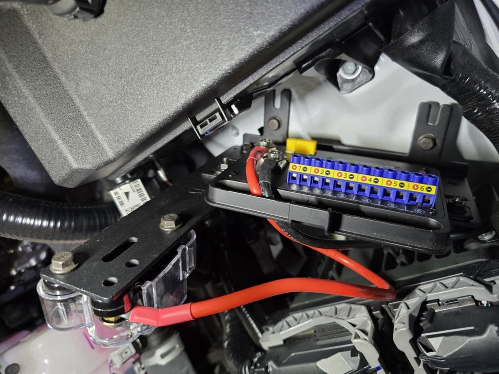 Driver Side AuxBeam Switch 2.jpg