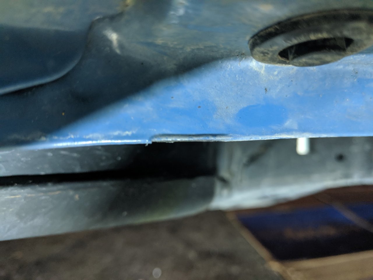 driver side damage from rock slider.jpg