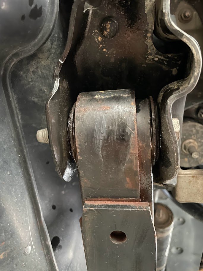 driver_front_leaf.jpg