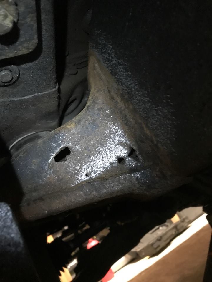 Drivers side cab mount.jpg