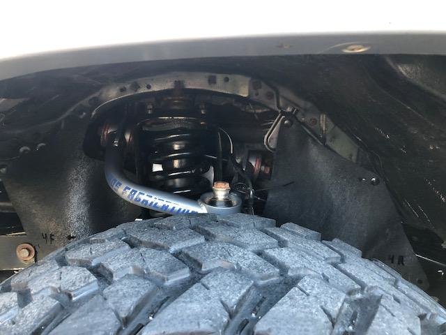 Drivers Side UCA.jpg