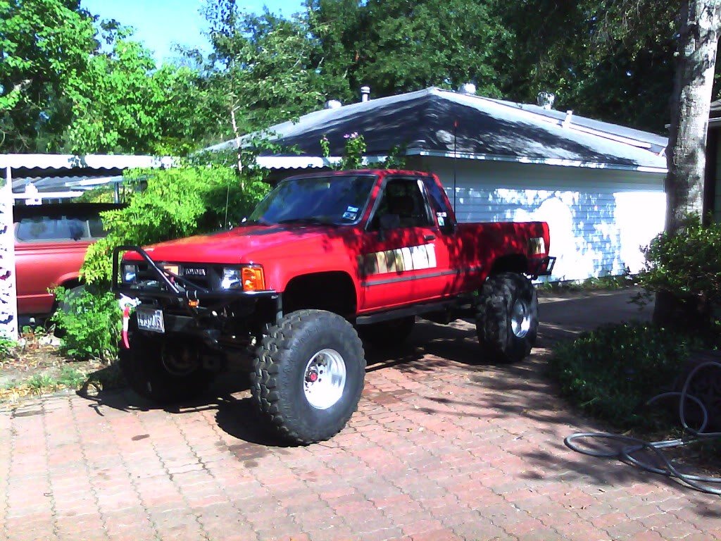 driveway_78edb9a34b4e7c2a229abccc4dd90810903b5250.jpg