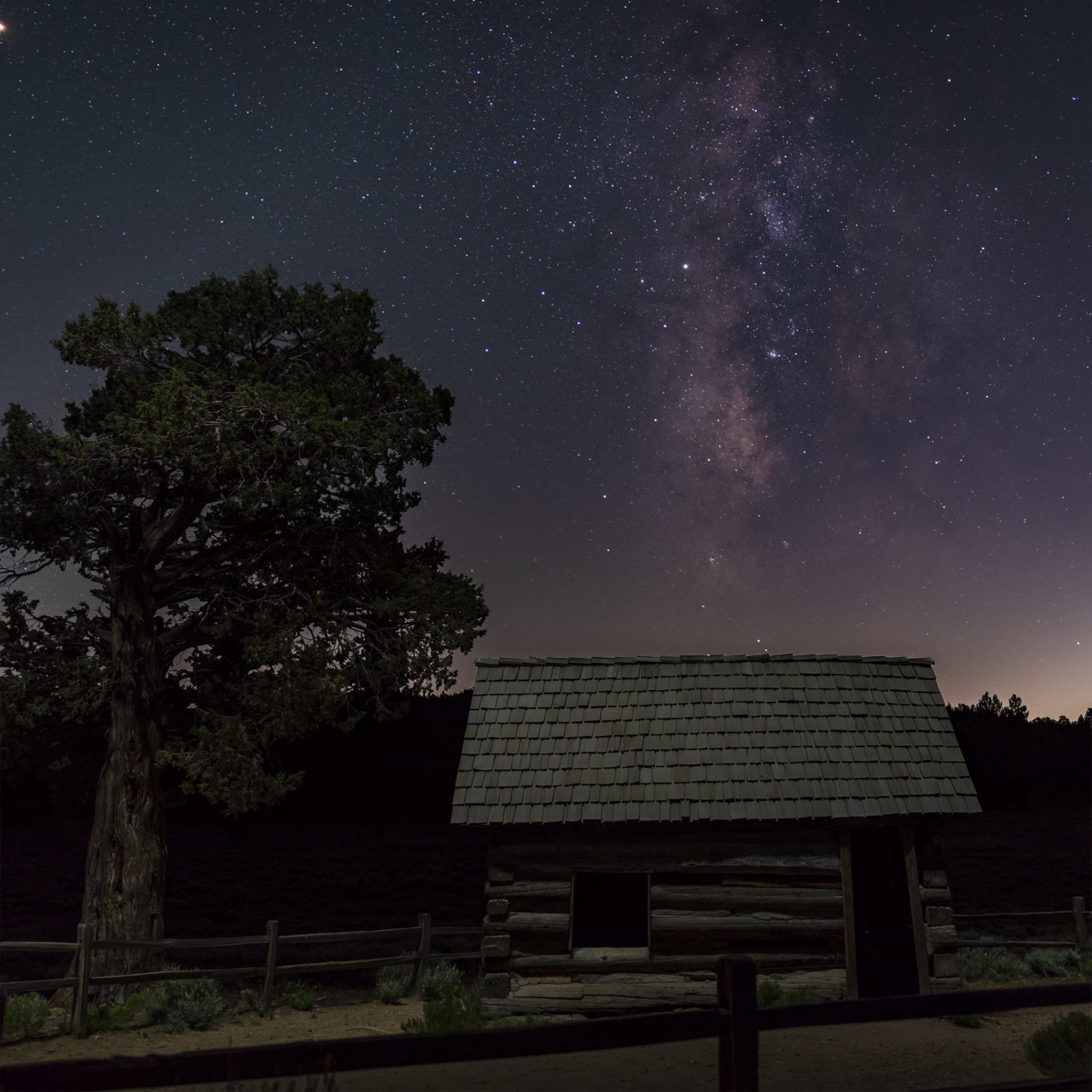 drone lighting milky way cabin blend.jpg