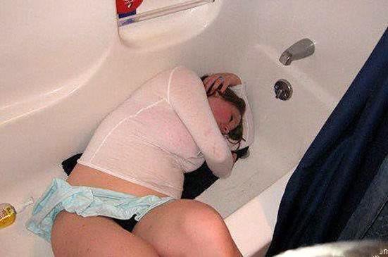 drunk-chick_a4f44689042c335ae73c63820a5873789dc77a02.jpg