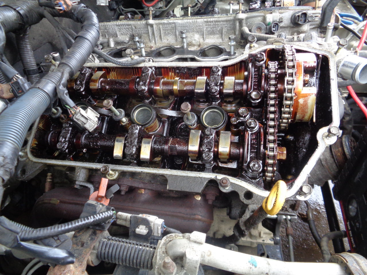 2004 toyota 4.0 v6 engine , hole in engine block from rod. WA | Tacoma