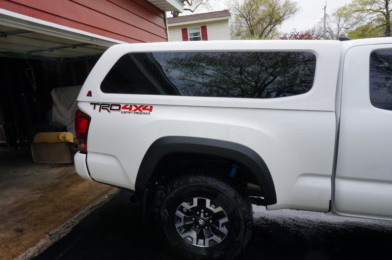 Leer Truck Caps Toyota