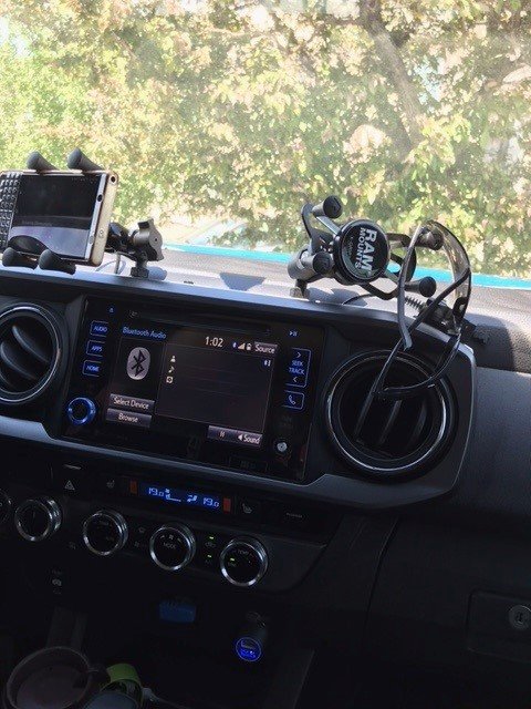 dual RAM mounts3.jpg
