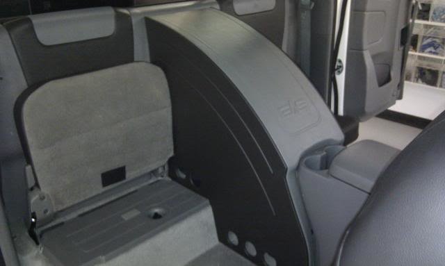 dual_10_custom_enclosure_72811b24b156da85bc5c2c4306a424c7b7750f8f.jpg
