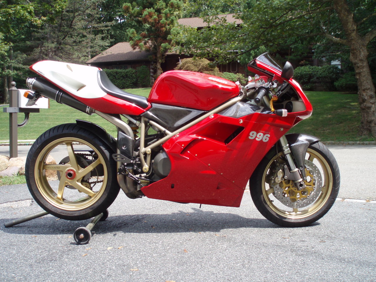 Duc 996s #089.jpg