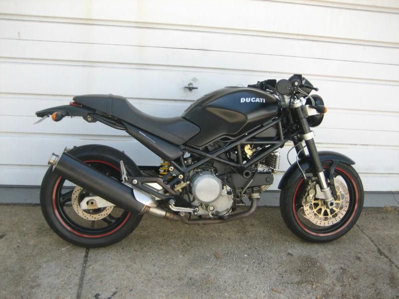 ducati-monster-750--20.jpg