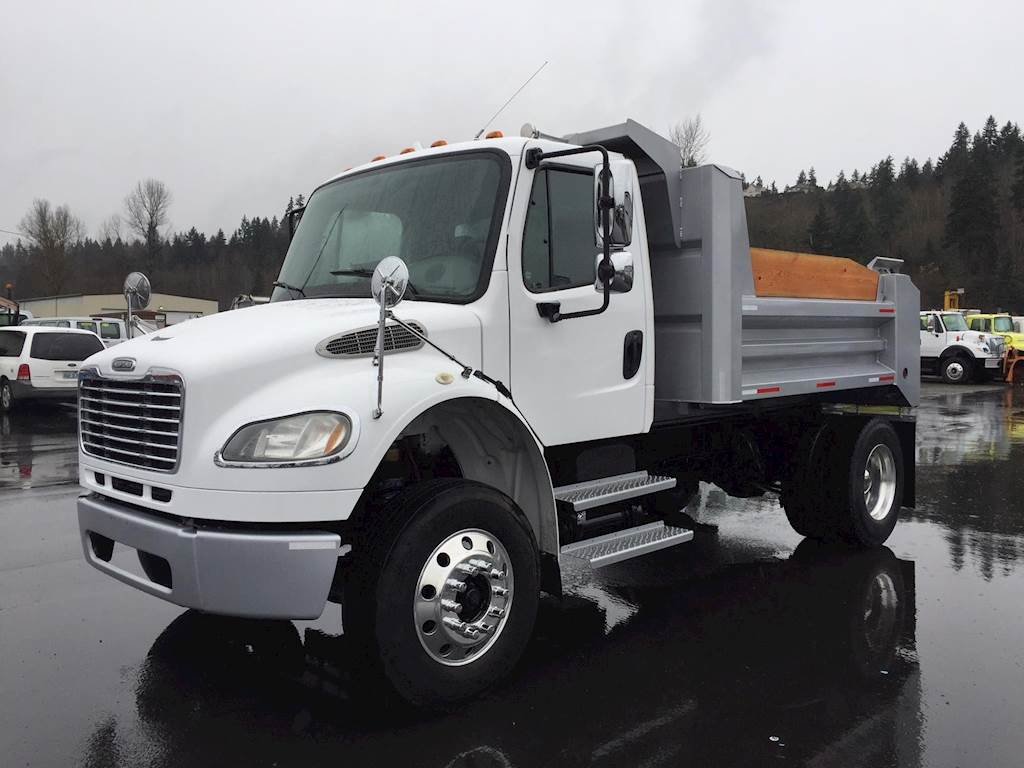 Dump-Trucks-Freightliner-M2-106-11074685.jpg