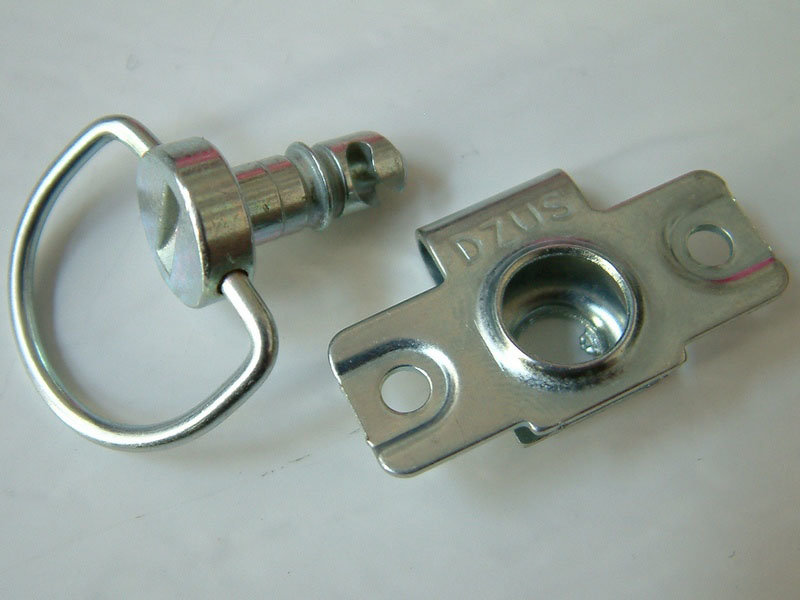 dzus-panex-d-ring-and-rivet-seperate.jpg