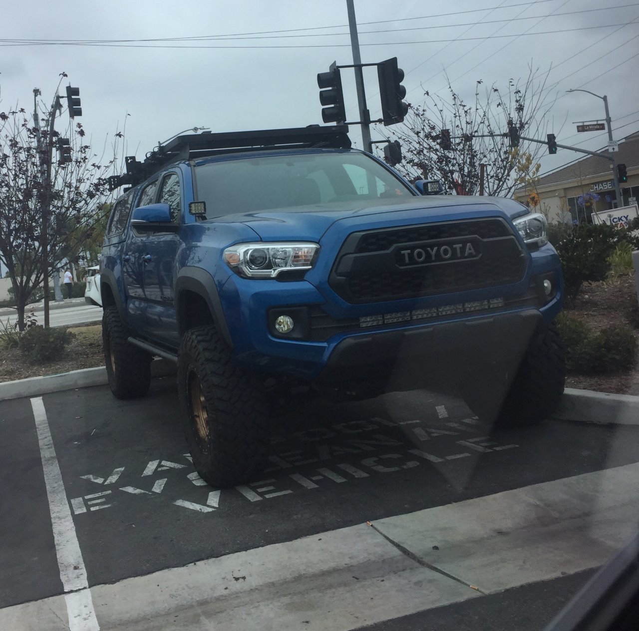 E12F3D0E-725B-4B7E-A1E4-37B46F17ADA1.jpg