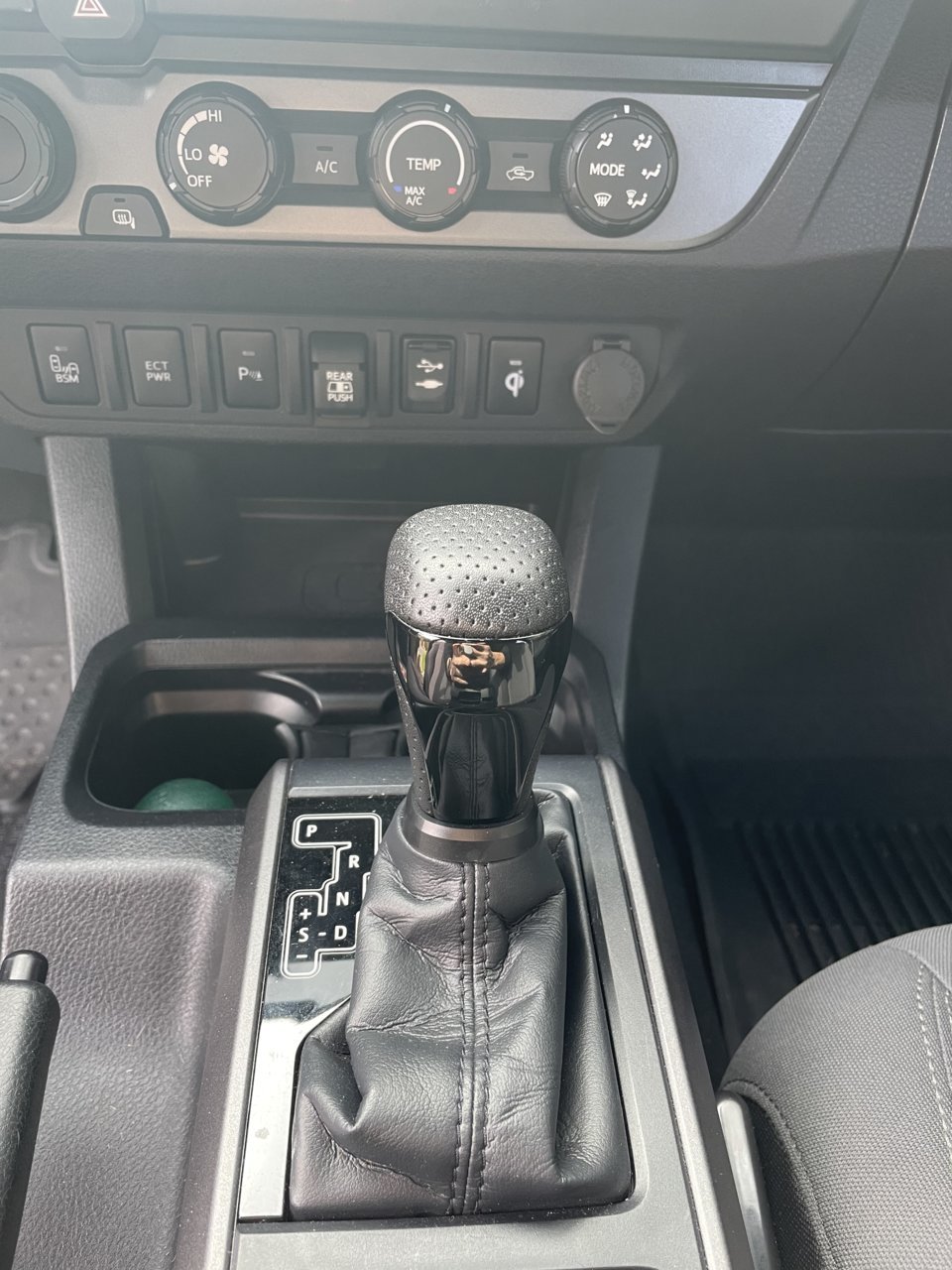 FS: Steering wheel and Shif Knob Combo | Tacoma World