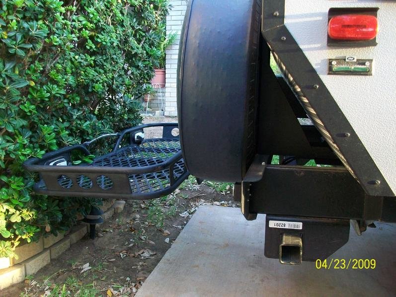 E3 Hitch - Cargo Carrier.jpg