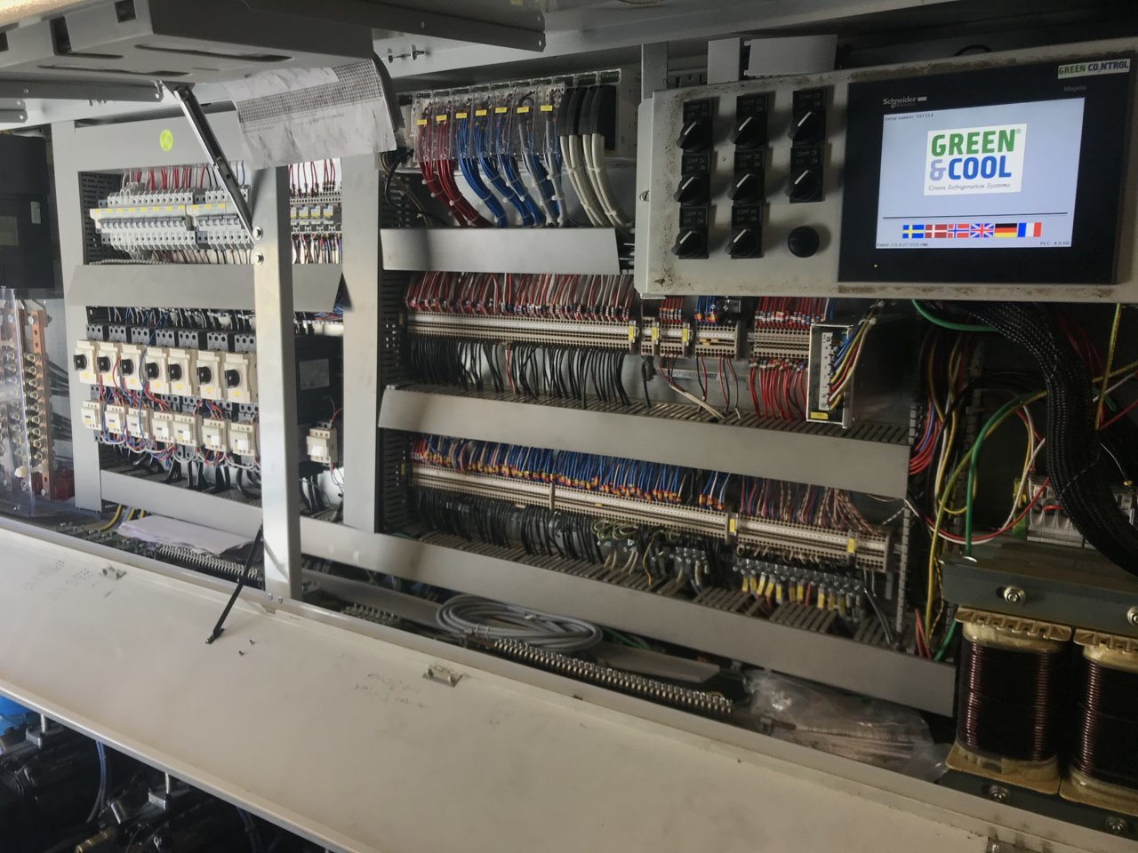 E381AA1E-AE2F-4908-BA2E-06A1CFA70202.jpg