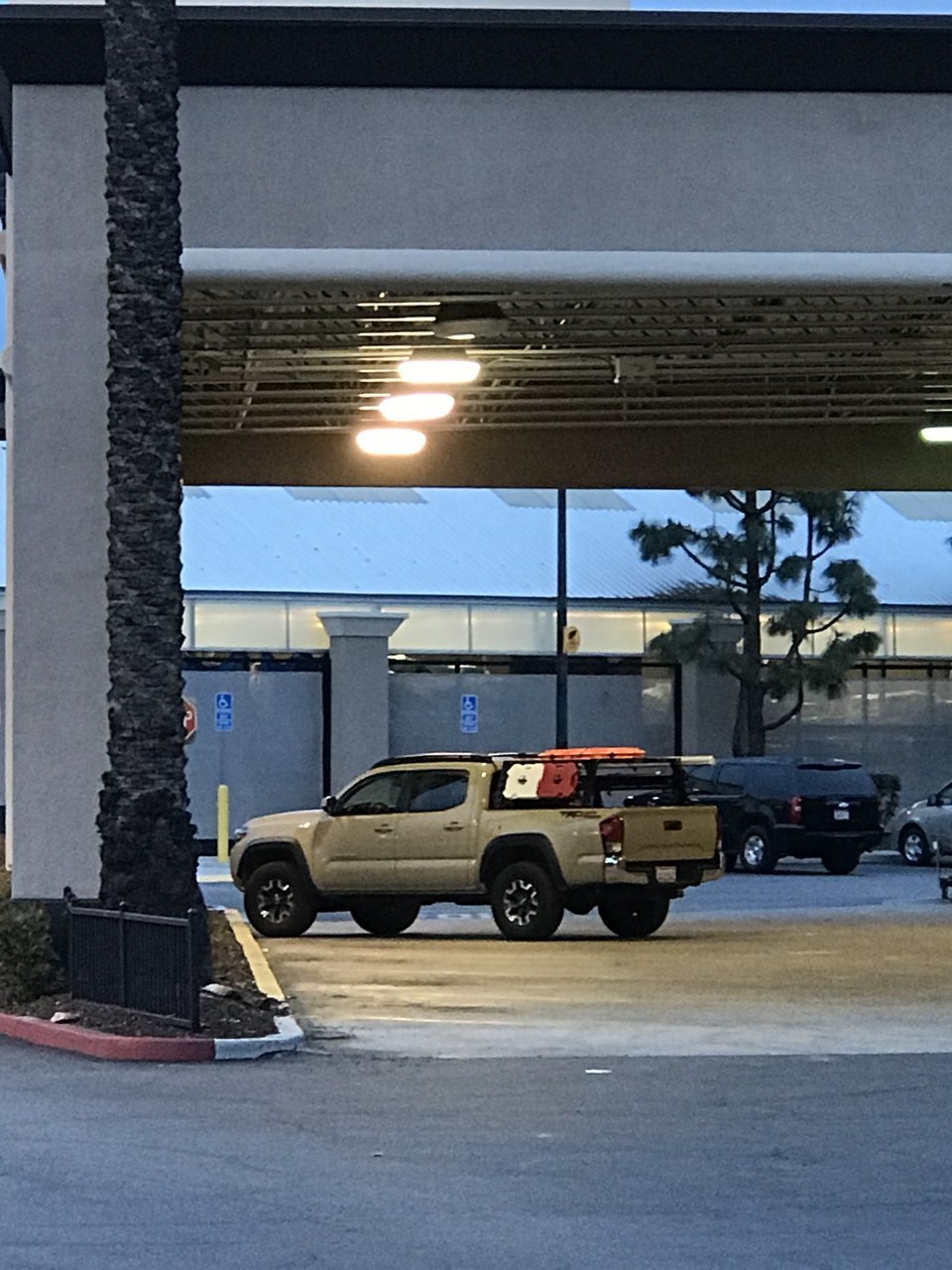 E6458AF8-9500-417A-9E44-F5198915775D.jpg