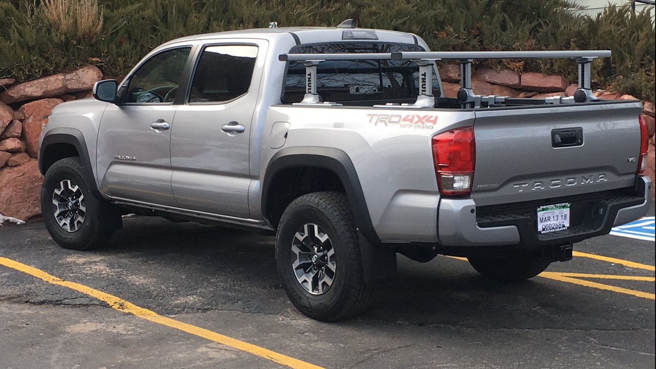 thule rack tacoma