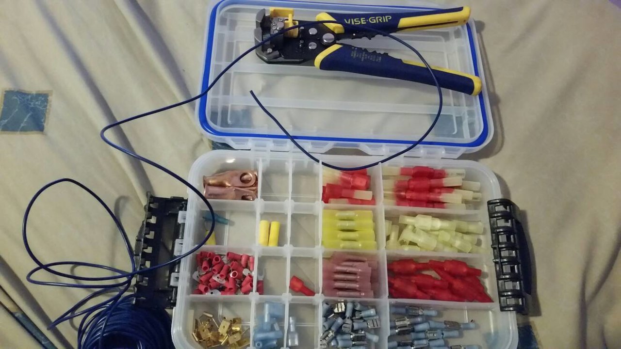 e7uzypyt_71f8dd15ff5e7e5f6e2bb8403ec4cddf845453f3.jpg