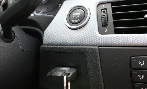 e90%20ignition%20hole_zpsppl0kuyt_770418b35fcfa2d4bac7b63587ecf69a6a820da1.jpg