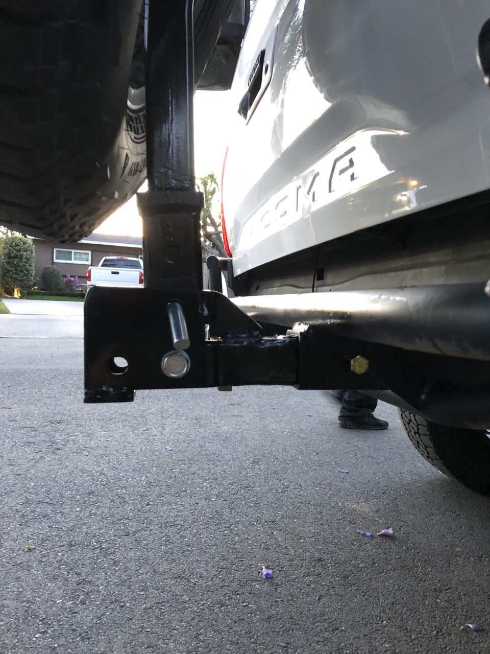 Hitch Mounted Fold Down Spare Tire Carrier So Cal Tacoma World 9405