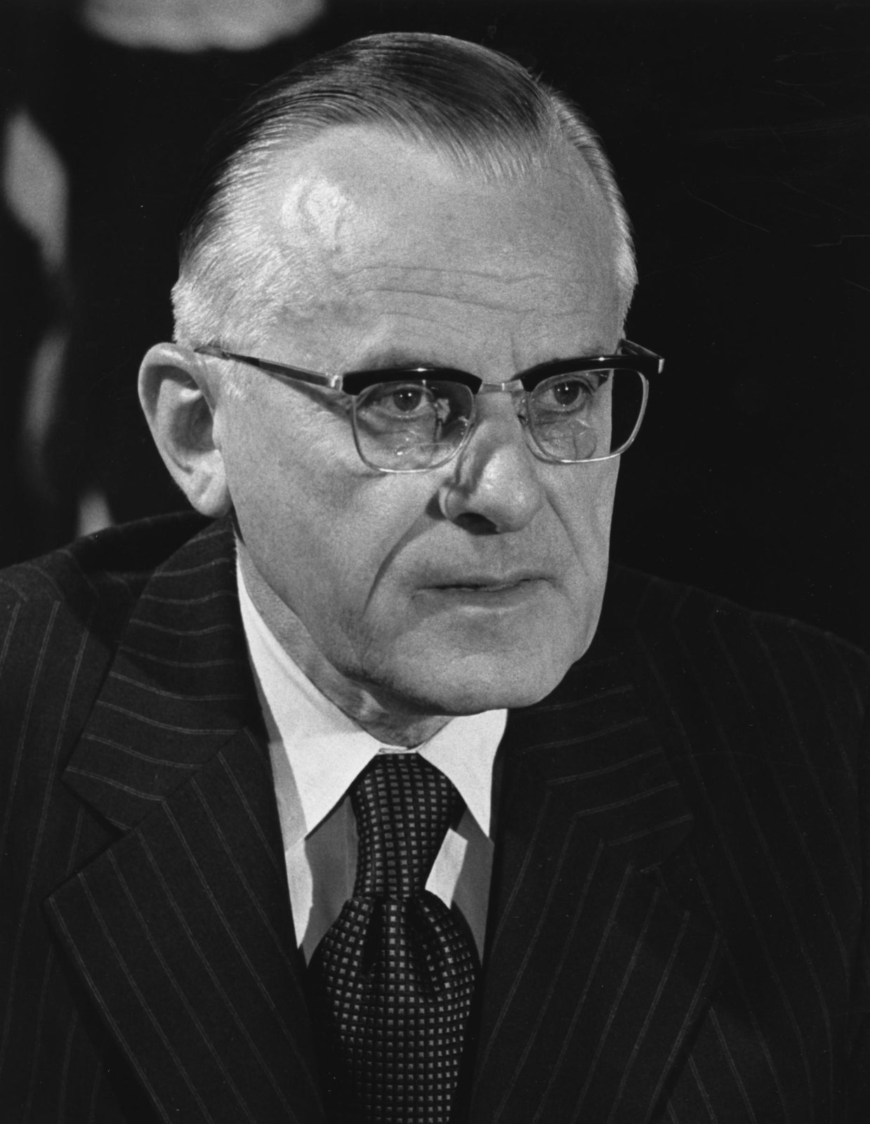 Earl_Lauer_Butz_-_USDA_portrait.png
