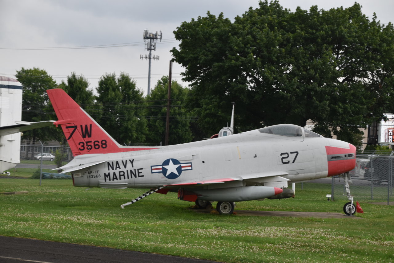 EB1_0147.jpg