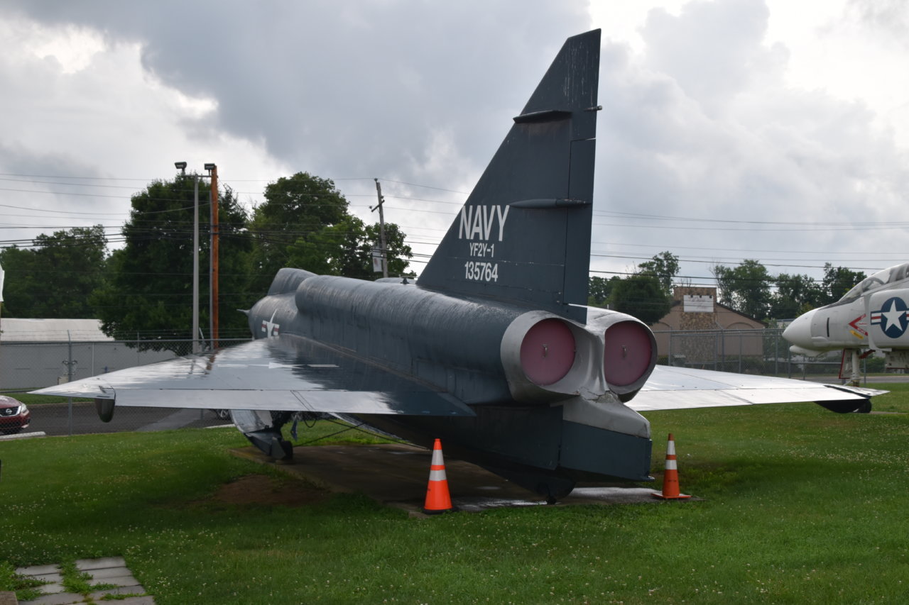 EB1_0157.jpg