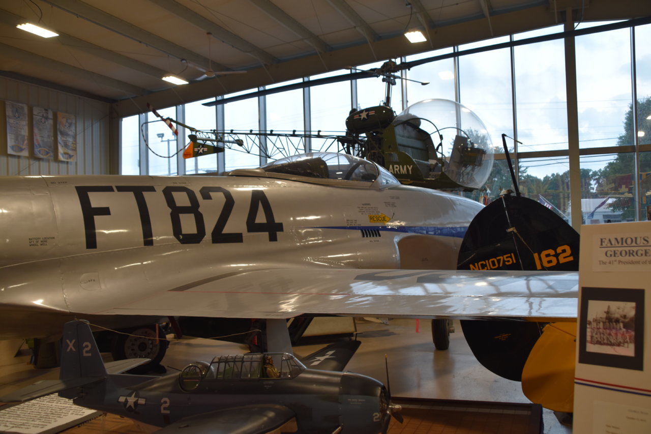 EB1_0272.jpg
