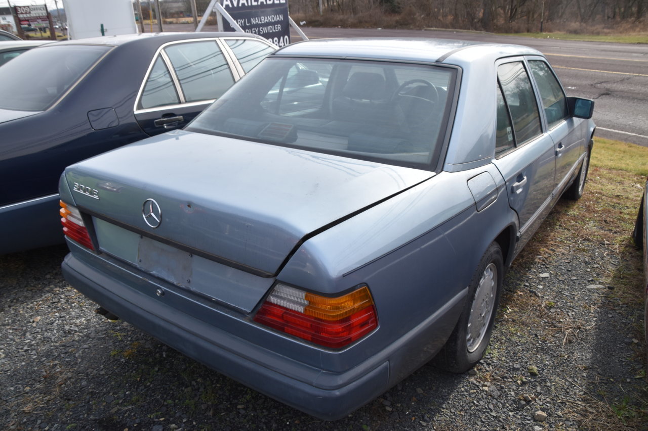 EB1_0463.jpg