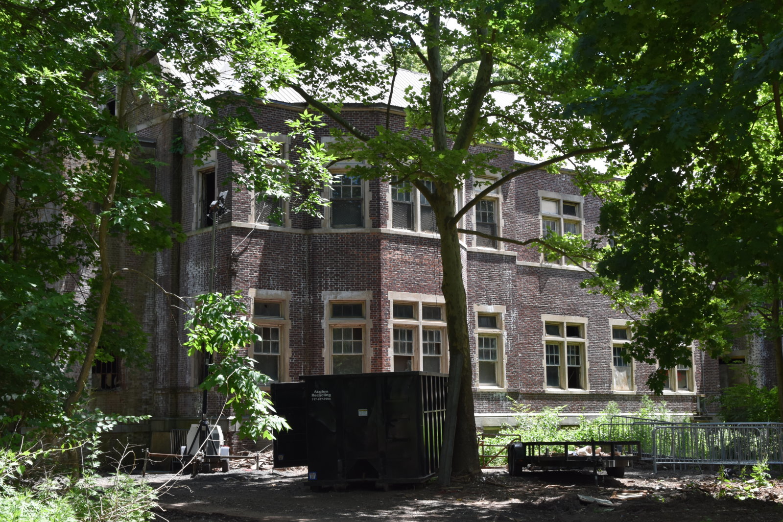EB1_0743.jpg