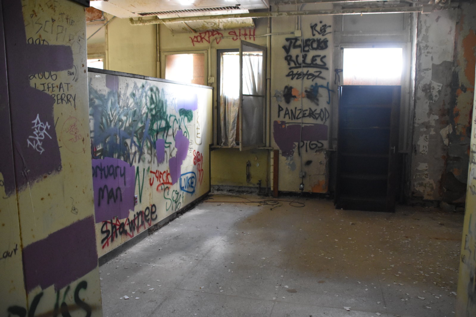 EB1_0776.jpg