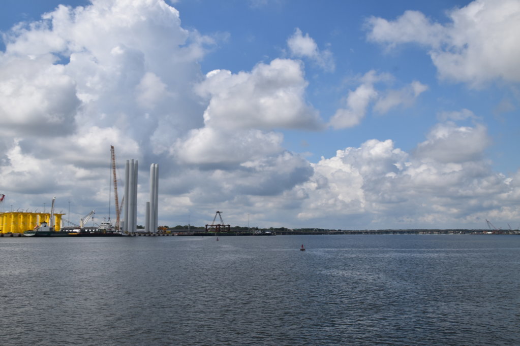 EB1_1477.jpg