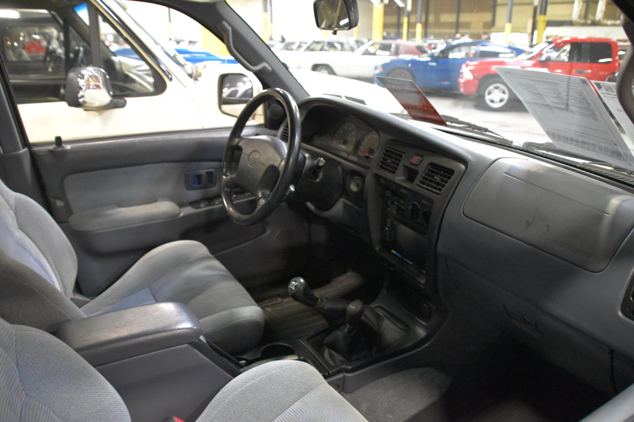 EB1_2381.jpg