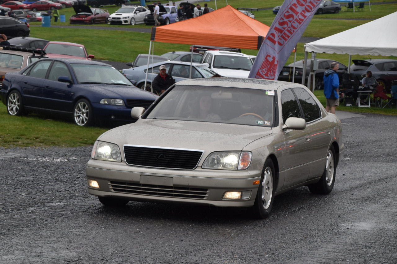 EB1_4676.jpg