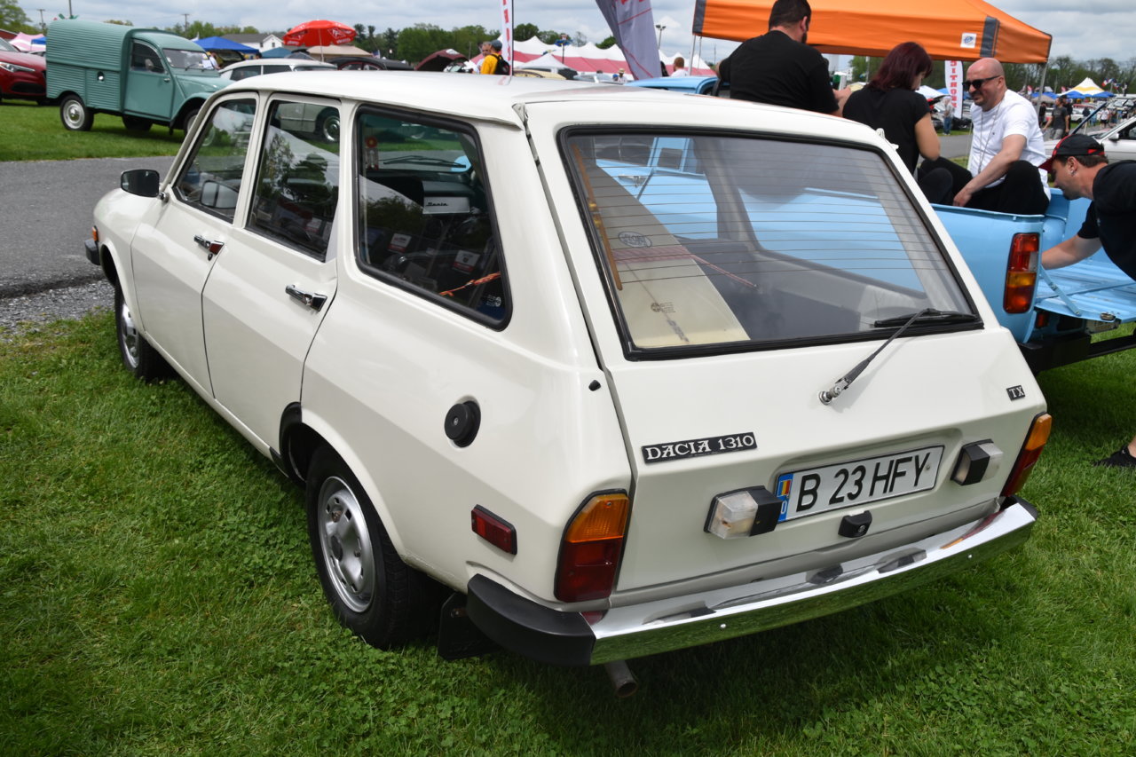 EB1_8528.jpg